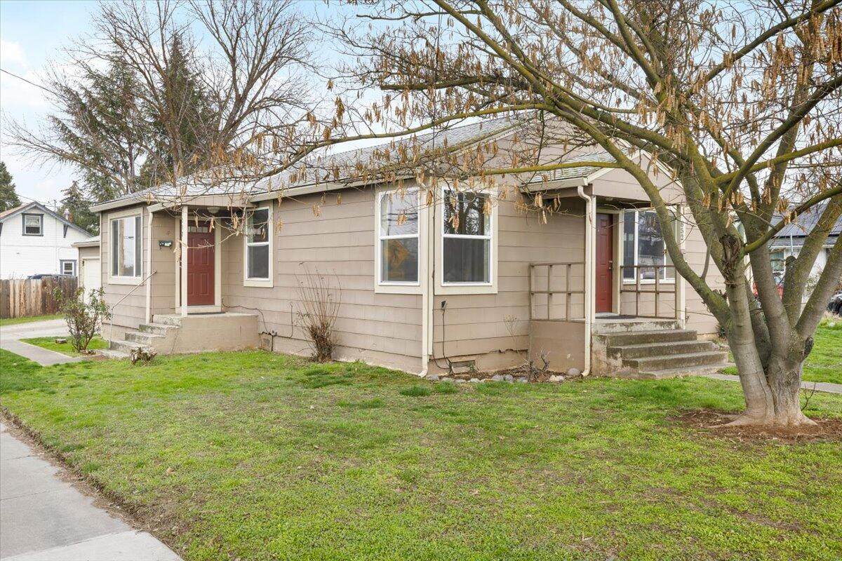 852 Palm Street - Photo 1