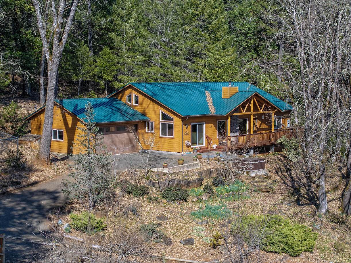 490 Pickett Creek Road - Photo 1