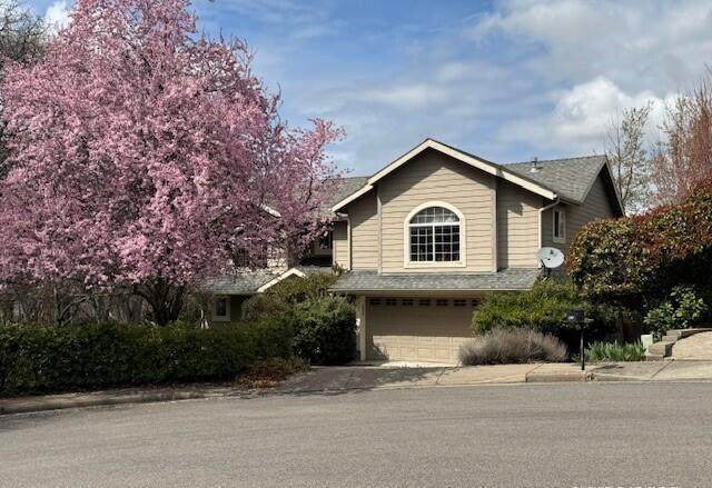 460 Sunshine Circle - Photo 1