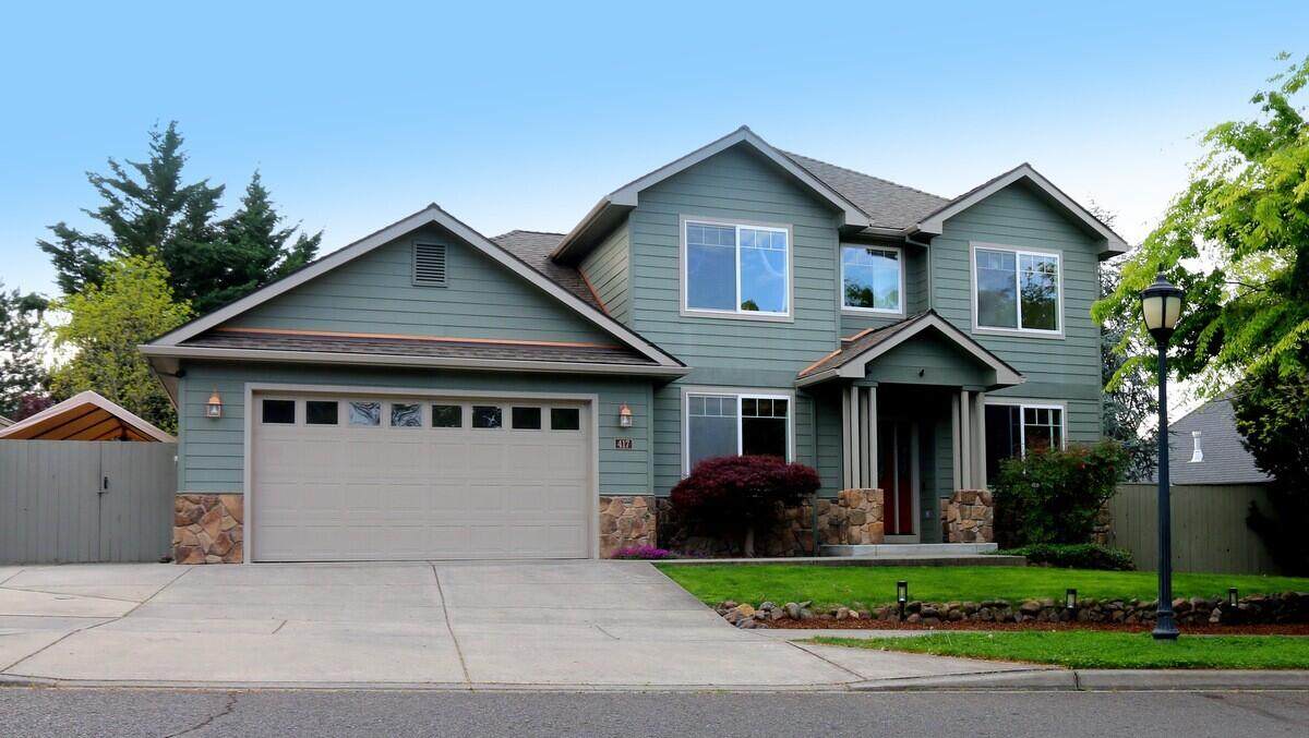 417 Stanford Avenue - Photo 1