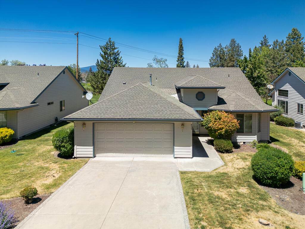 455 Hanks Street - Photo 1