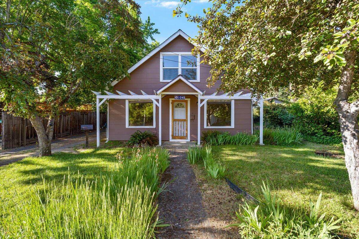 1040 Main Street - Photo 1