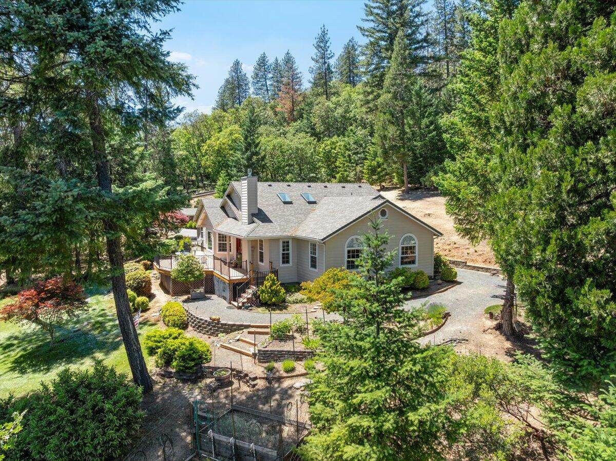 404 Mountain Paradise Drive - Photo 1