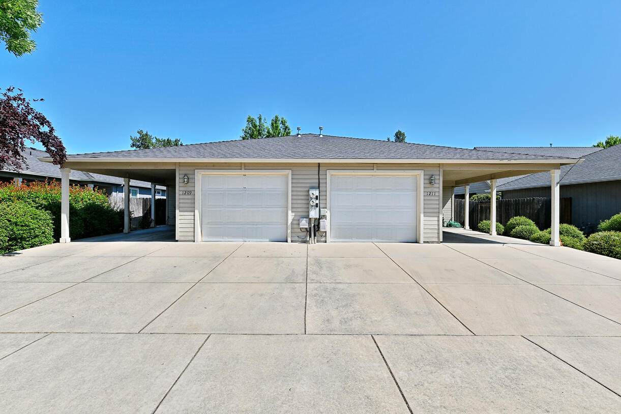1209 Sun Glo Drive - Photo 1