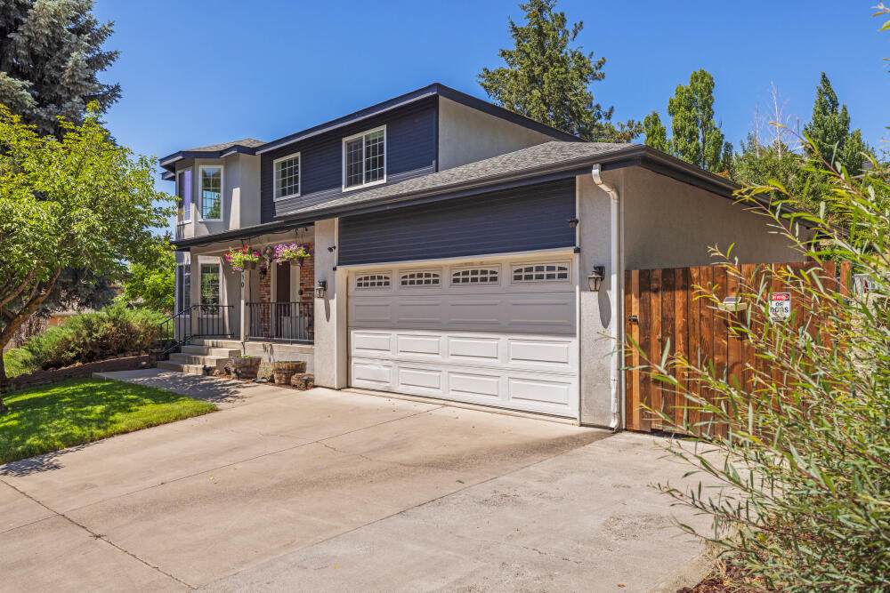 310 Mountain View Boulevard - Photo 1