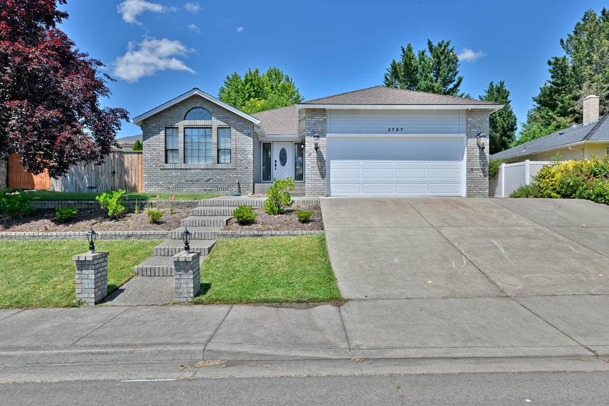 2767 Brookside Drive - Photo 1