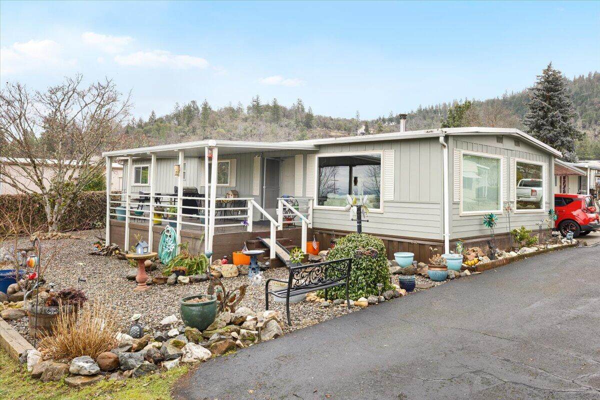 3955 Stage Road - Photo 1