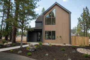 1000 Mckenzie Highway - Photo 1