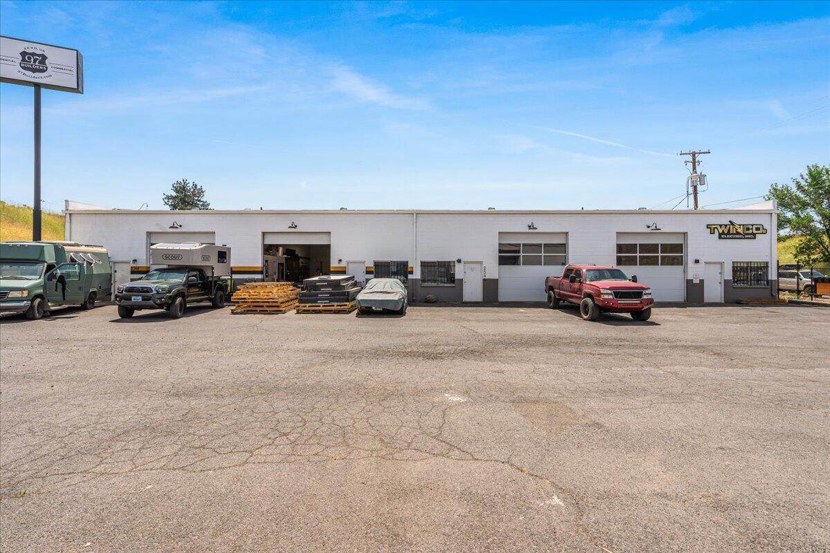 2548 2nd Street - Photo 1