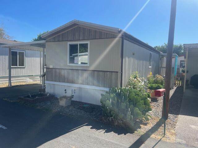 432 Ashwood Drive - Photo 1
