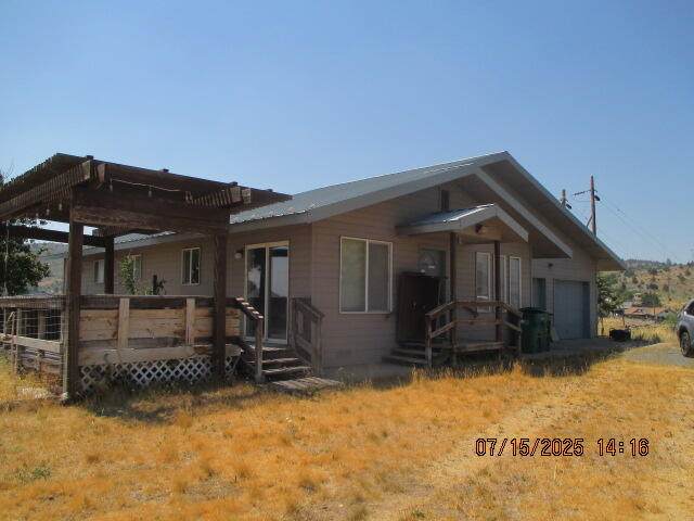1117 Riverside Drive - Photo 1