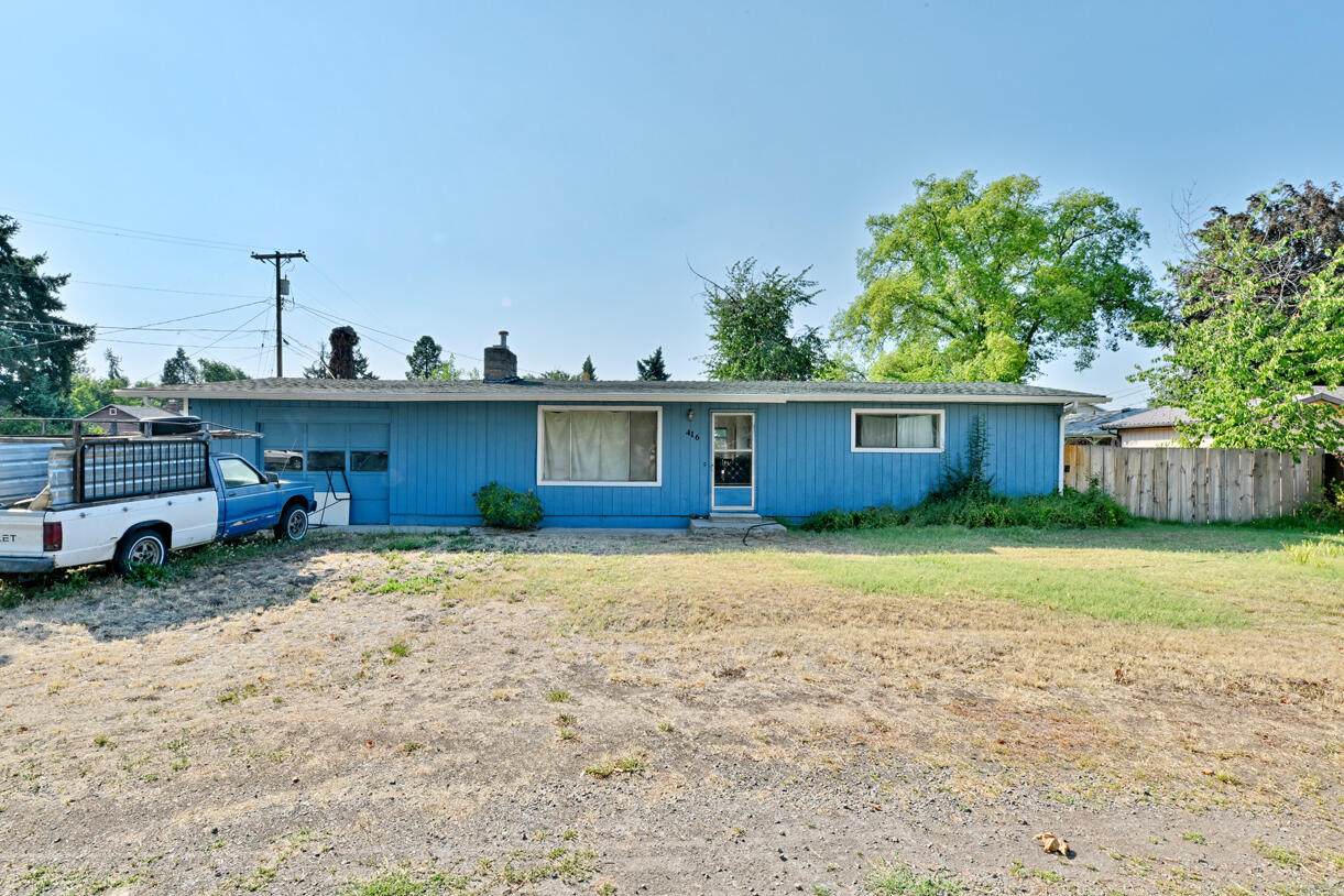 416 Royal Avenue - Photo 1