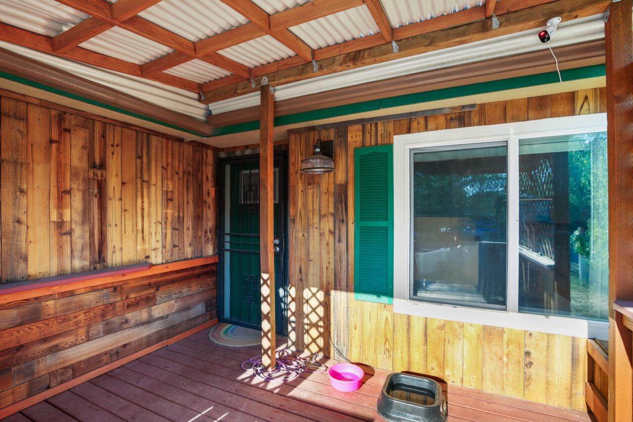 805 Redwood Avenue - Photo 1
