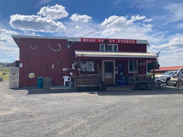 209 Barnes Avenue - Photo 1