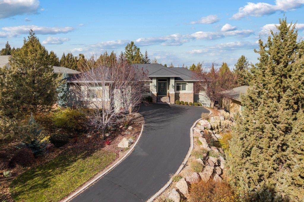 825 Victoria Falls Drive - Photo 1