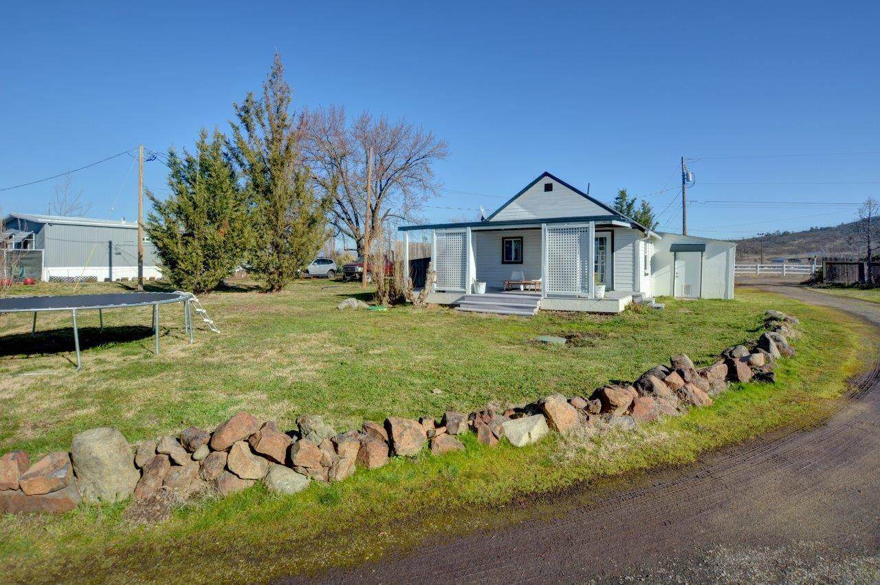 6915 Kershaw Road - Photo 1