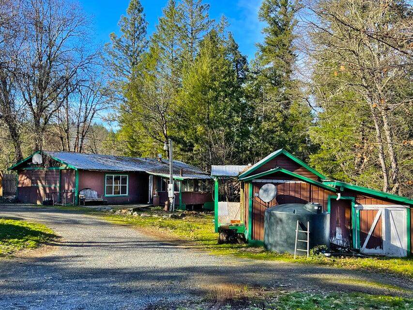 2565 Rockydale Road - Photo 1