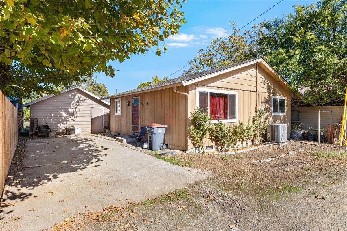 947 Murray Avenue - Photo 1