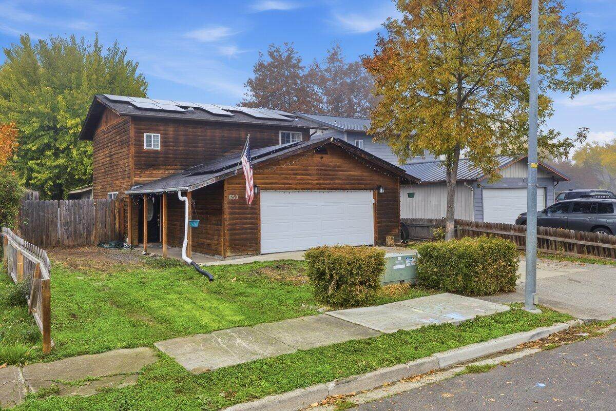 650 Sarah Lane - Photo 1