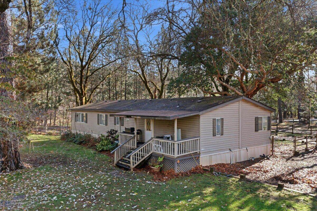 1401 Upper River Road - Photo 1