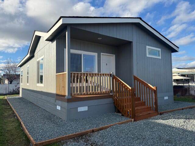 3601 Avenue C - Photo 1