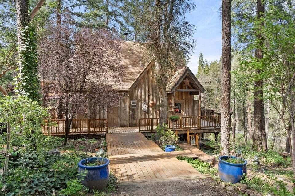 1584 Yale Creek Road - Photo 1