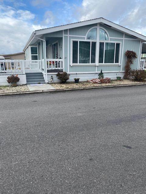 4200 Summers Lane - Photo 1