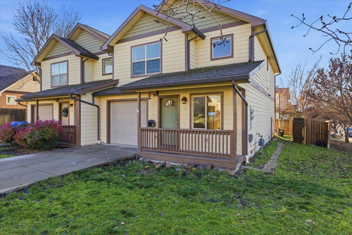 945 Win Way - Photo 1