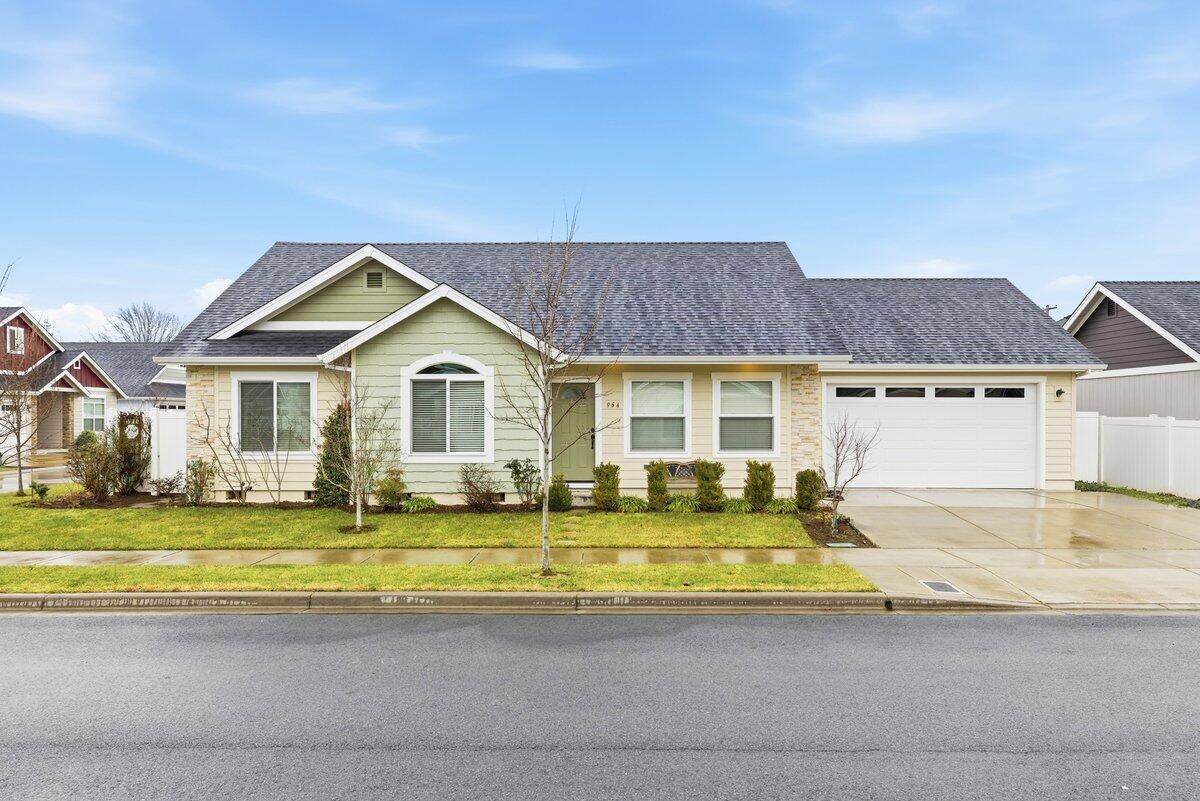 954 Blackberry Lane - Photo 1