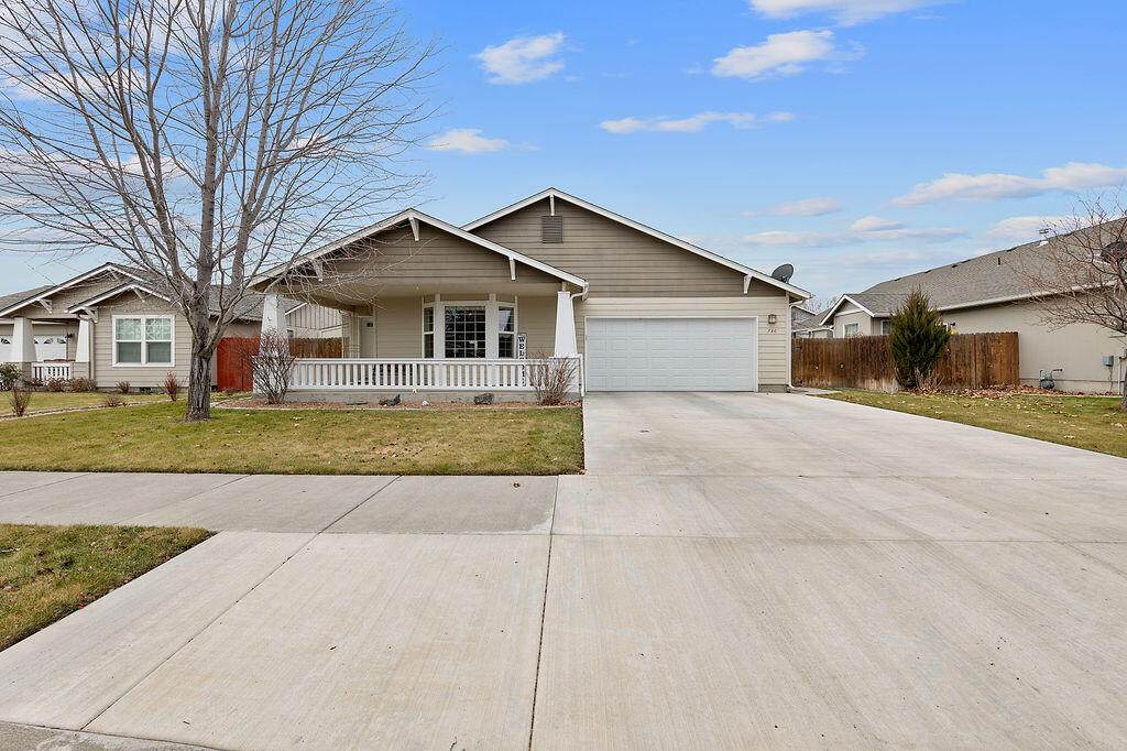 736 Sandstone Court - Photo 1