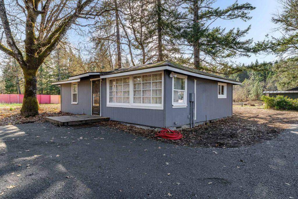 2574 Rockydale Road - Photo 1