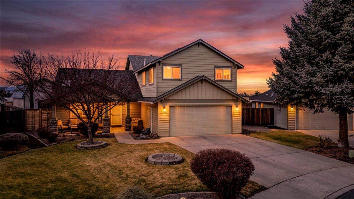 2240 Oak Court - Photo 1