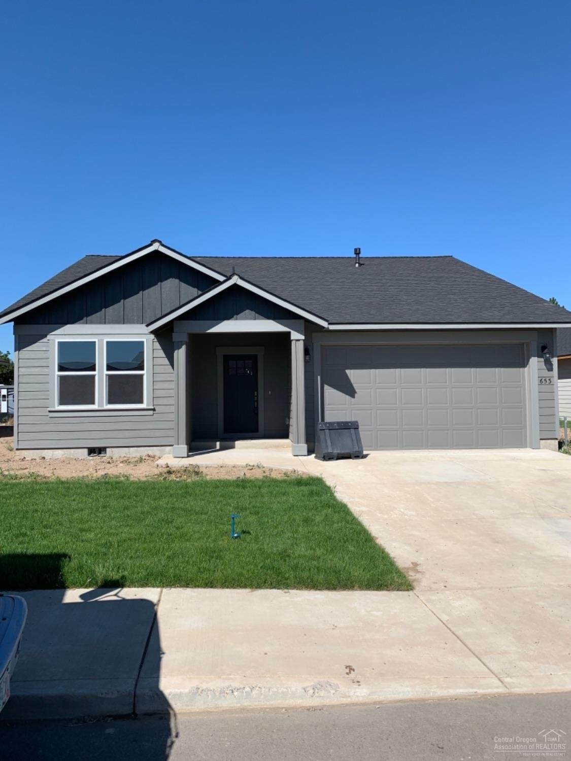 653 Liberty Drive - Photo 1
