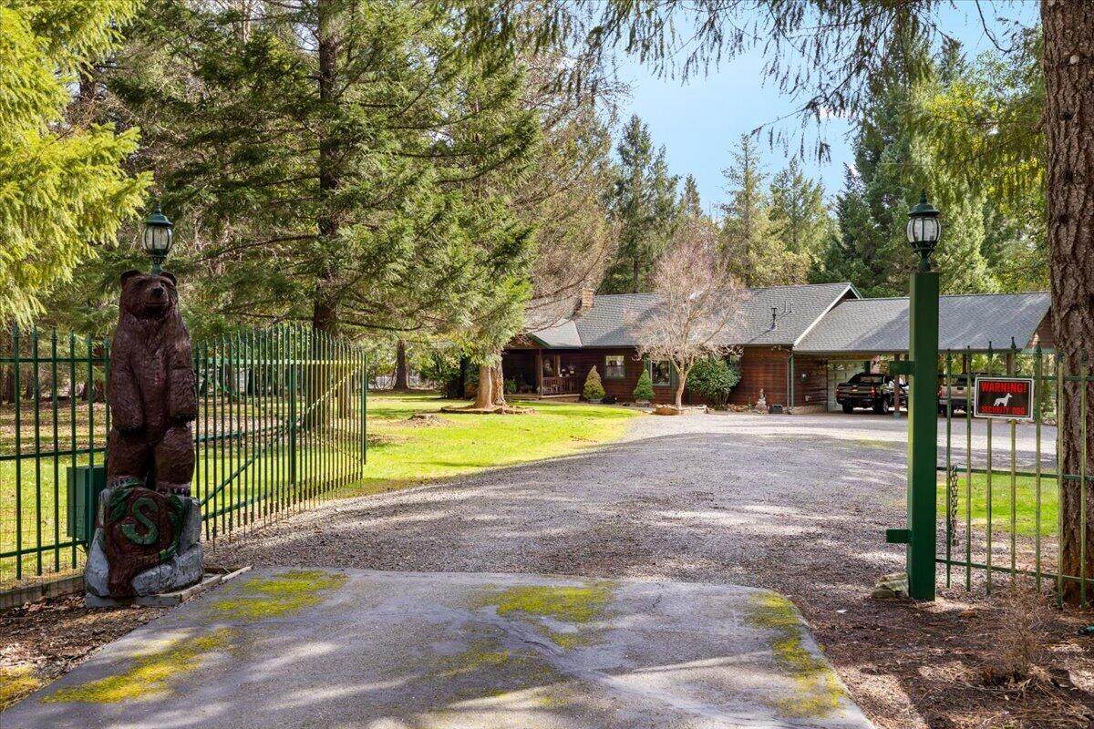 122 Carlos Avenue - Photo 1