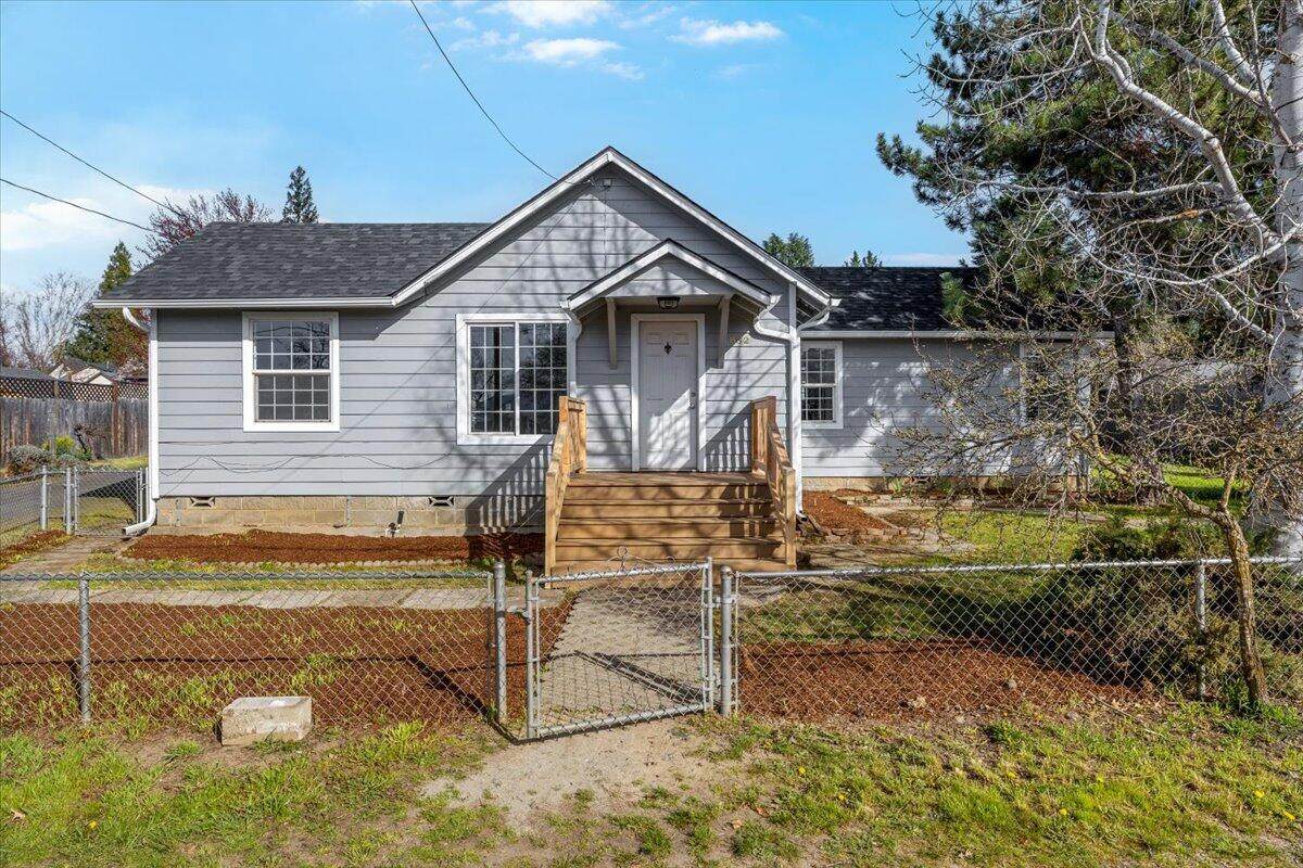 832 Wabash Avenue - Photo 1