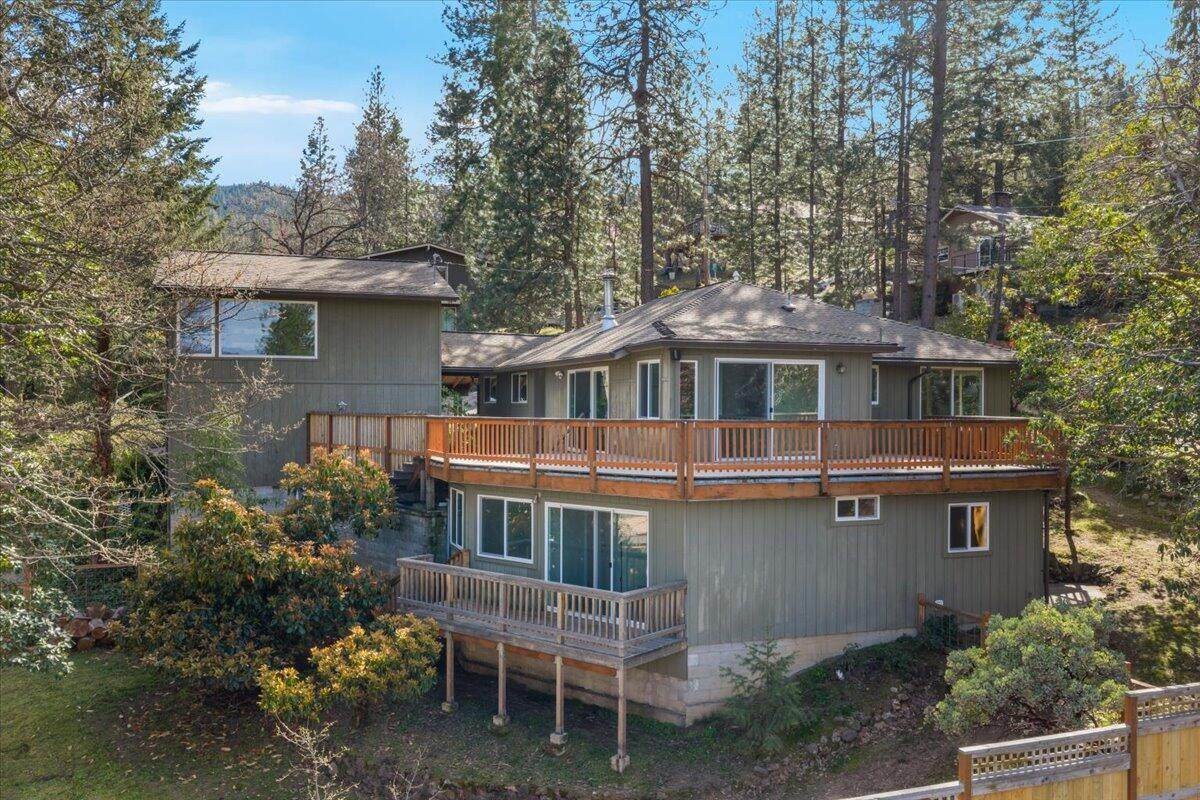 1105 Ivy Lane - Photo 1