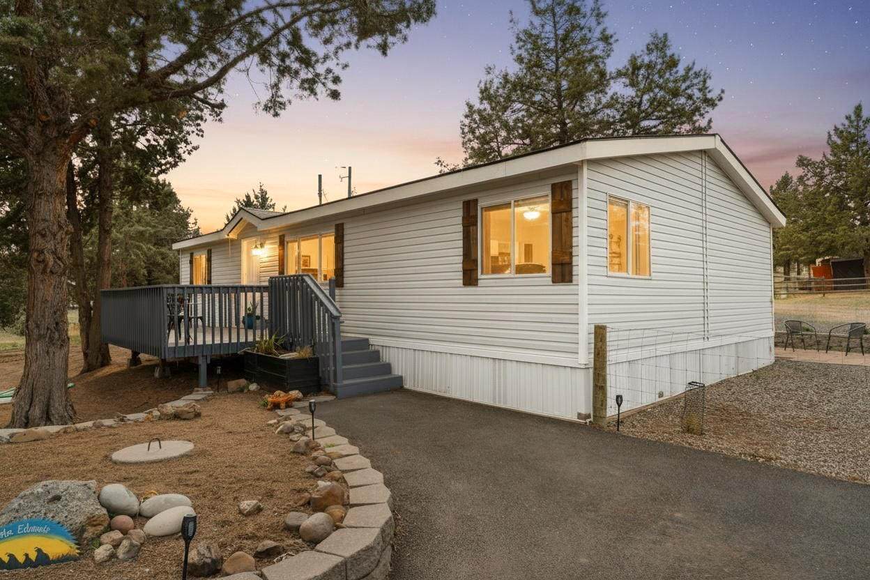 9059 Sand Ridge Road - Photo 1