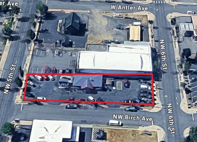 560 Birch Avenue - Photo 1