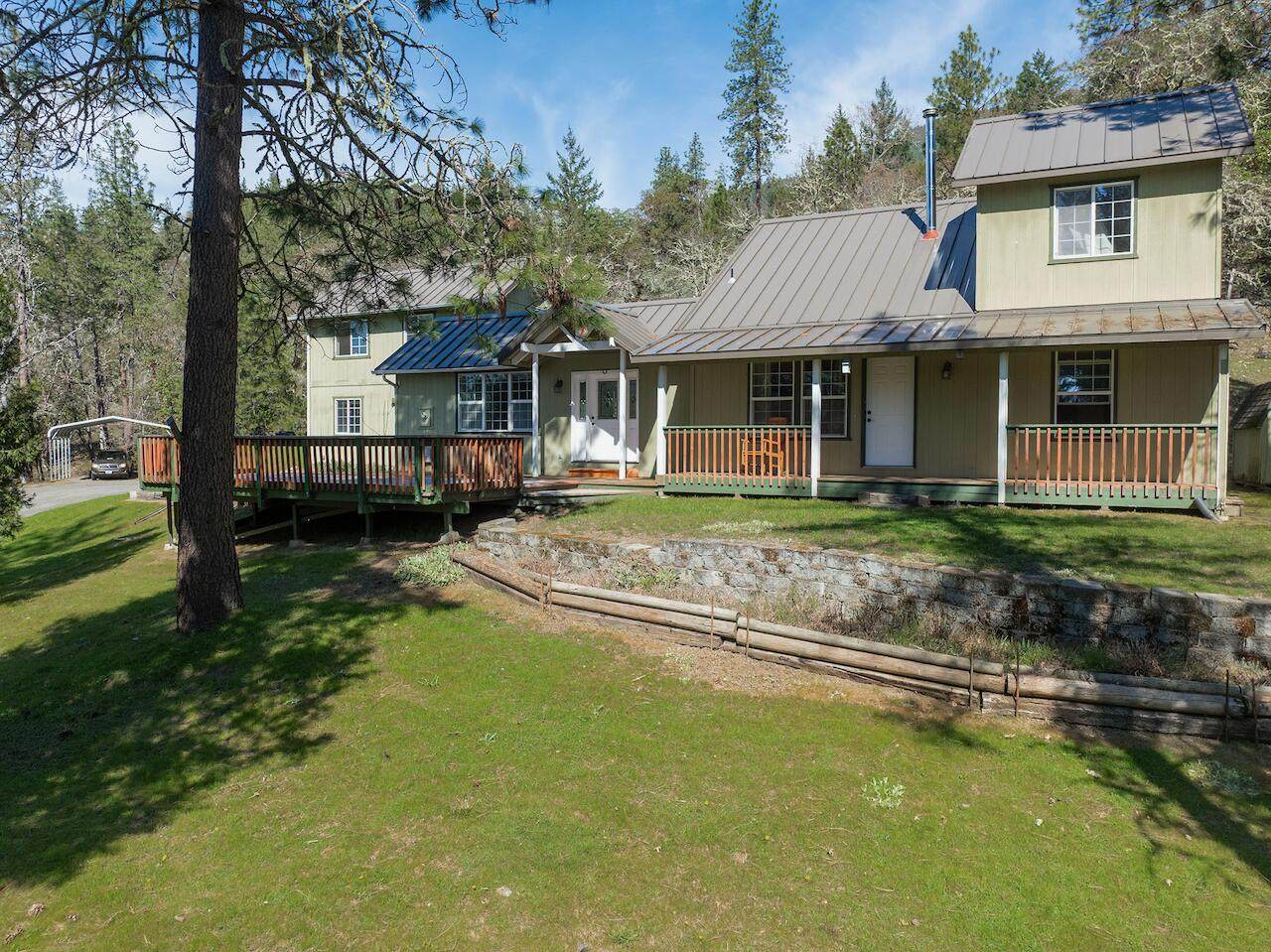 300 Colonial Drive - Photo 1
