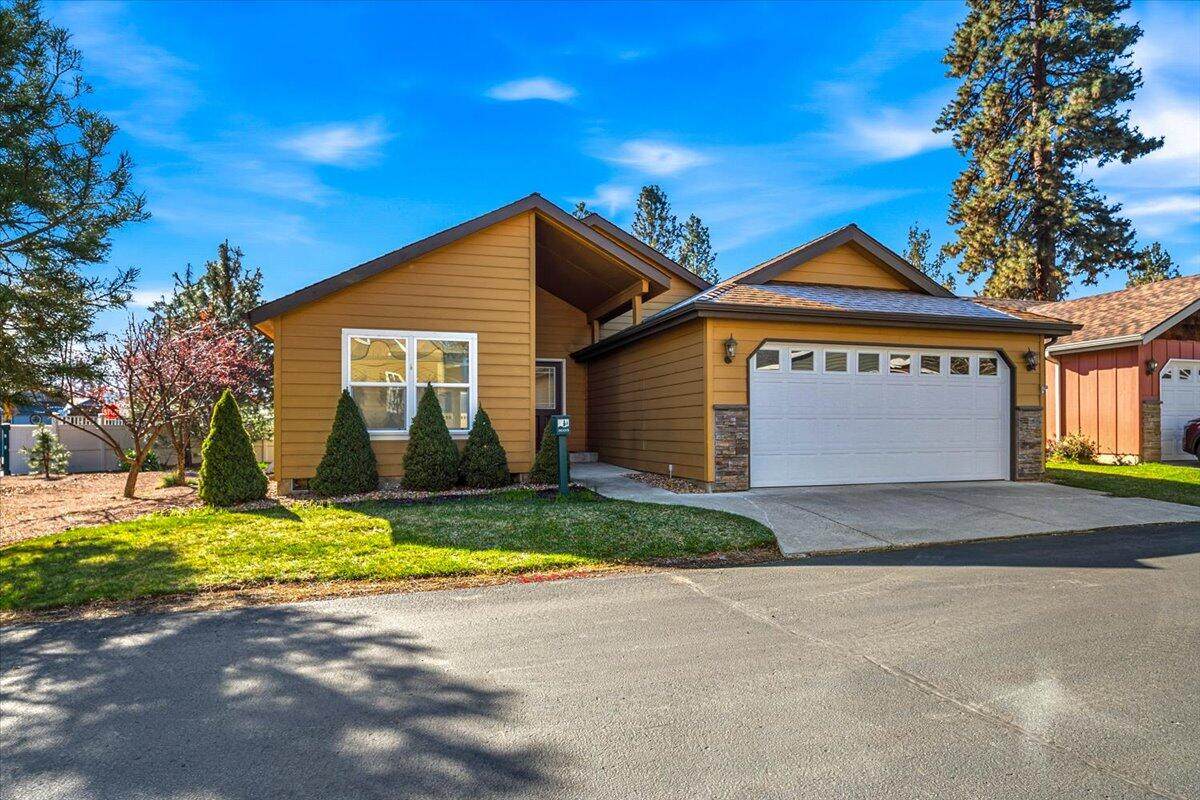 1009 Yapoah Crater Drive - Photo 1