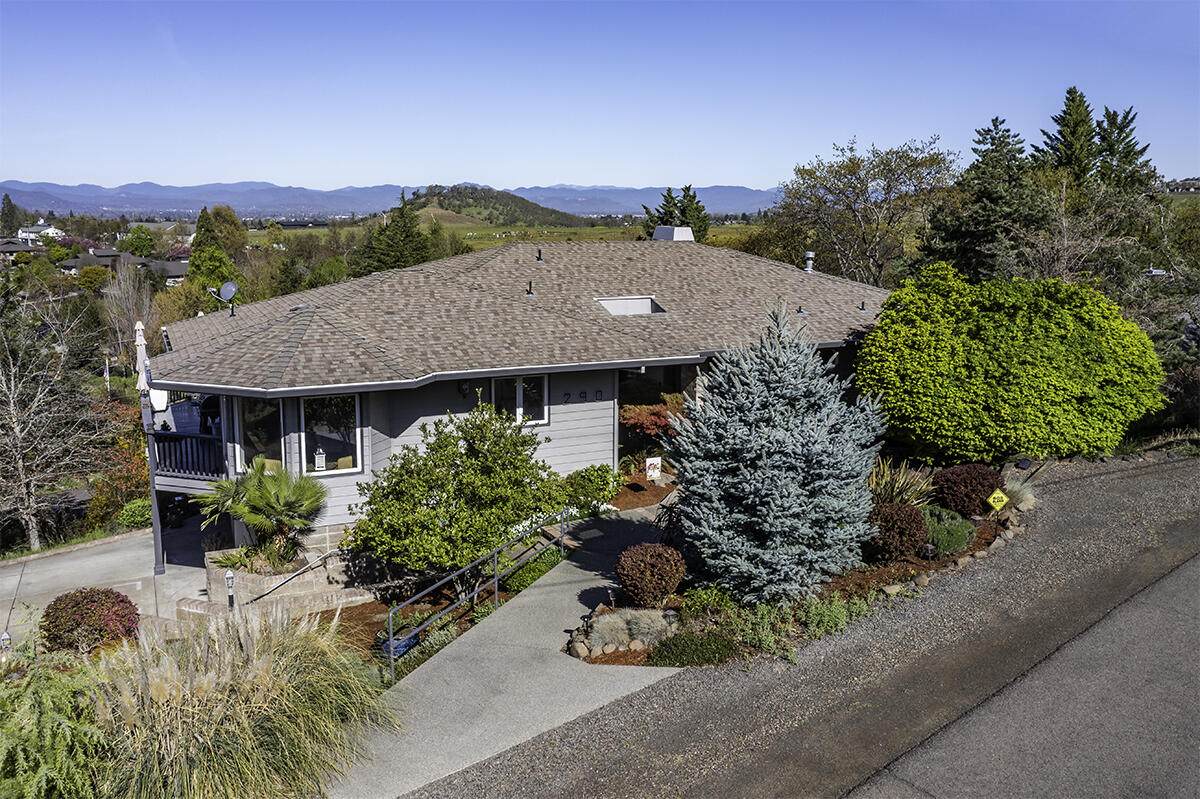 290 Harvard Place - Photo 1