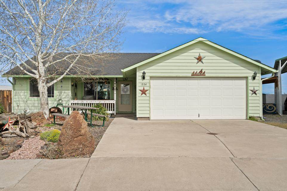 1554 Larry Court - Photo 1
