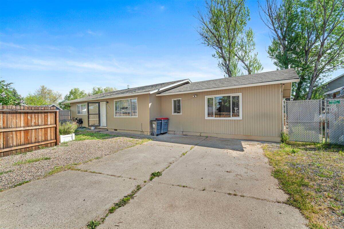 3093 Via Verde Circle - Photo 1