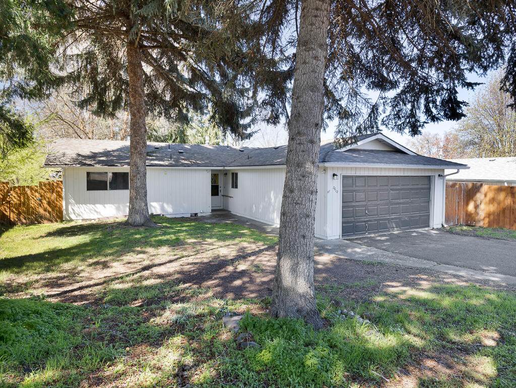 2612 Berkeley Street - Photo 1