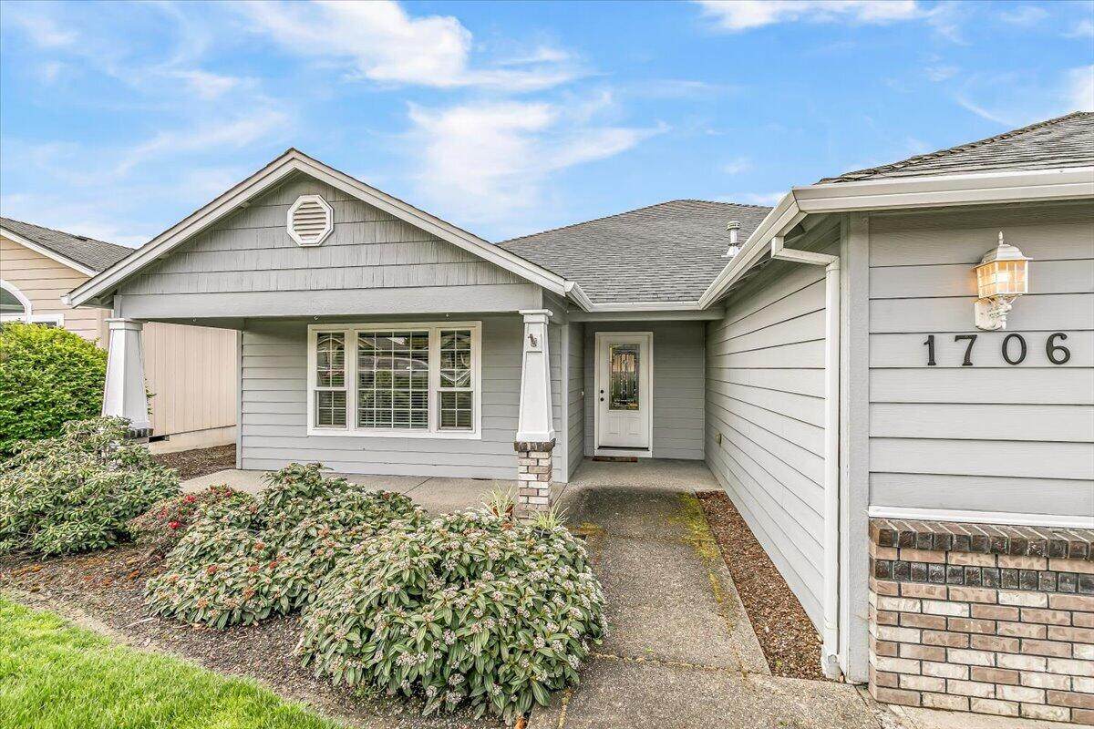 1706 Dragon Tail Place - Photo 1
