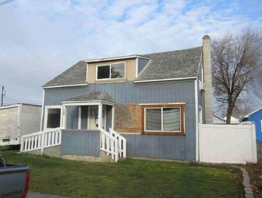 1036 Hermiston Avenue - Photo 1