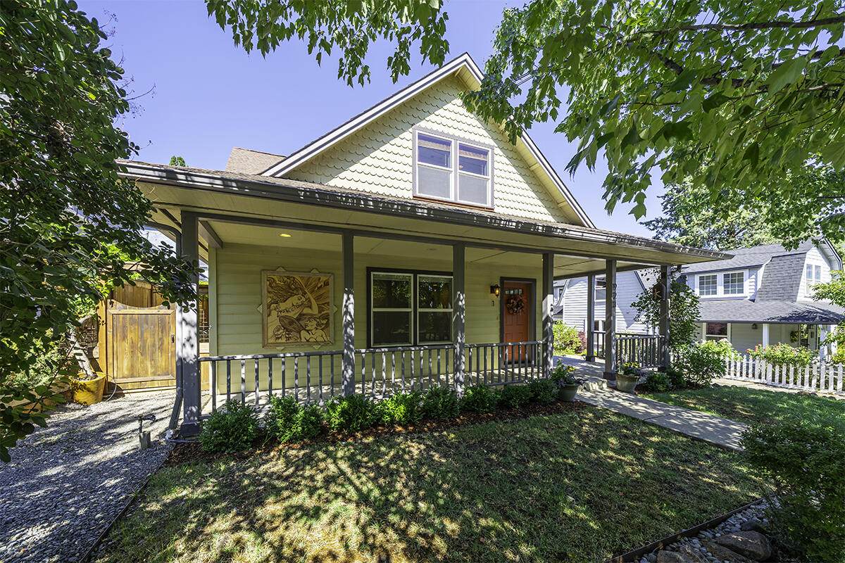 923 Bellview Avenue - Photo 1