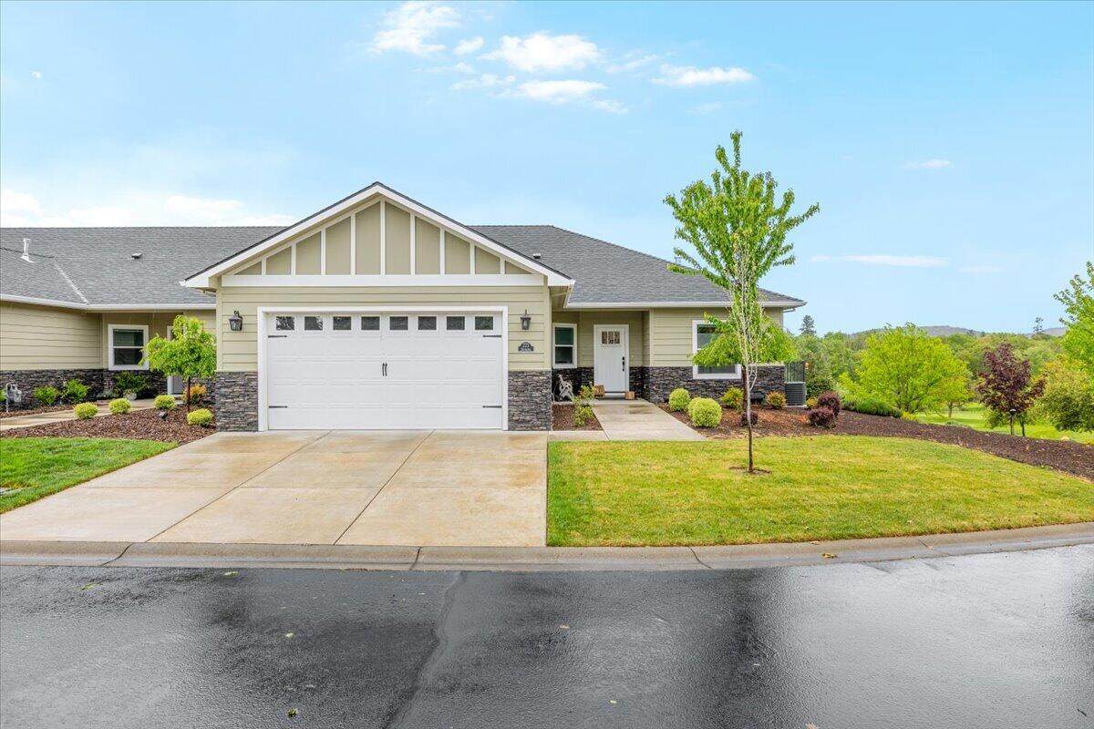 221 Skyhawk Drive - Photo 1