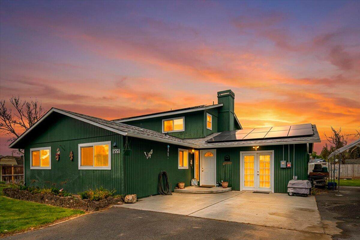 1551 Parkway Drive - Photo 1