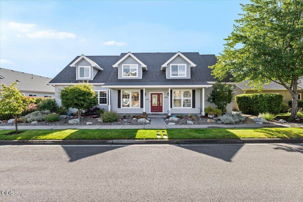 928 Buck Point Street - Photo 1